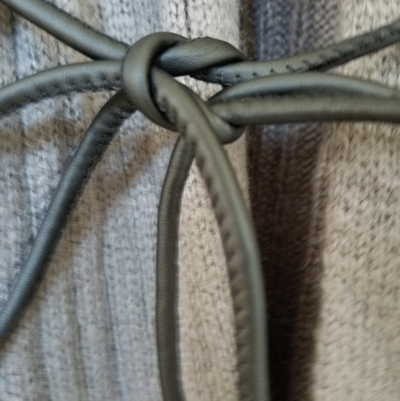 Cardigan - Picture 4 of 4